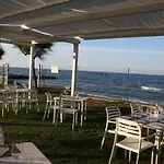 Frontemare Bed & Breakfast 3*