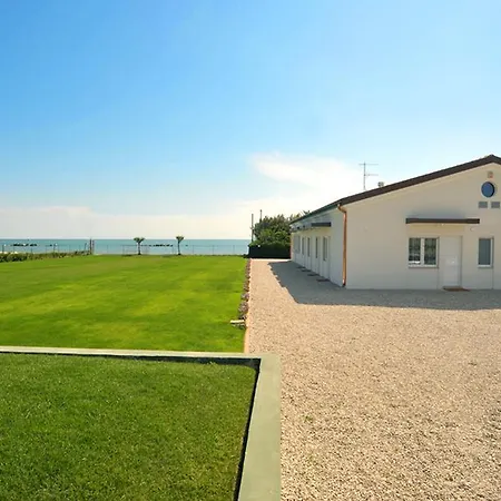 Bed & Breakfast Frontemare 3*