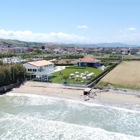 Frontemare Bed & Breakfast