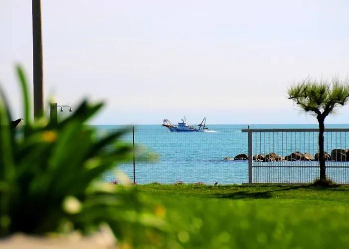 Frontemare Bed & Breakfast